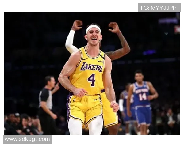 亚历克斯卡鲁索的篮球之路与成就探索