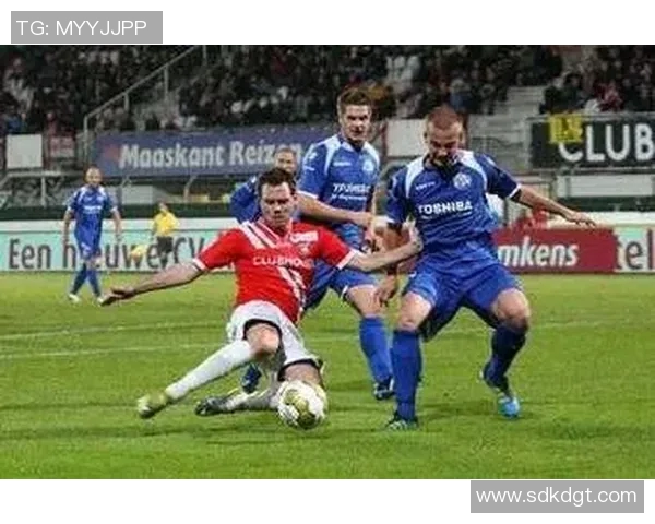 墨胜利与纽喷气的精彩对决揭示足球战术与团队合作的重要性