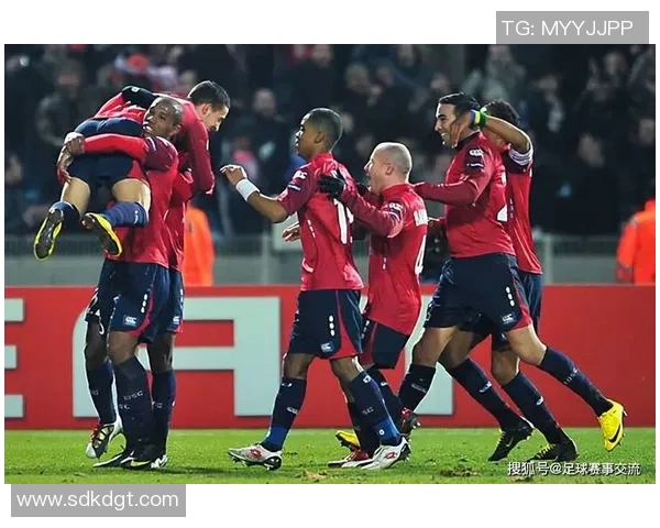 天狼星与松兹瓦尔激战正酣双方拼尽全力争夺胜利