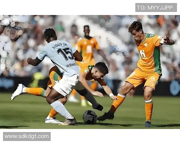 皇家贝蒂斯与雷恩展开激烈对决谁能在欧联赛场上笑到最后