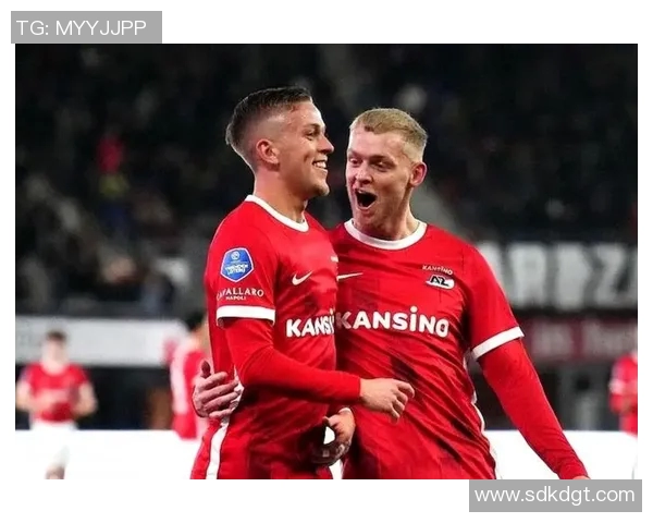 阿尔克马尔迎战瓦尔韦克争夺联赛关键三分的激烈对决